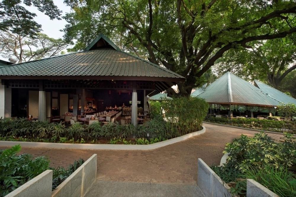 The Windflower Resort & Spa, Mysore Exteriör bild